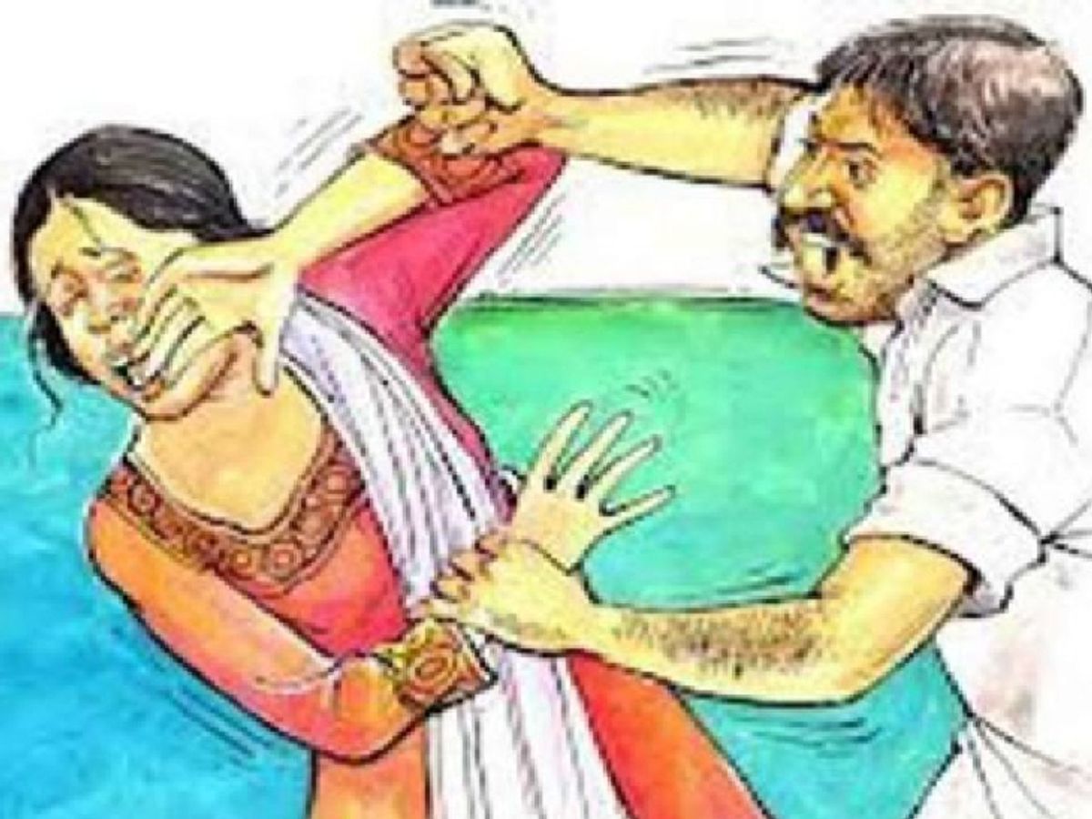 पुणे-सोलापूर महामार्गावरील महिलेला छेडछाड : आरोपीला तात्काळ अटक.