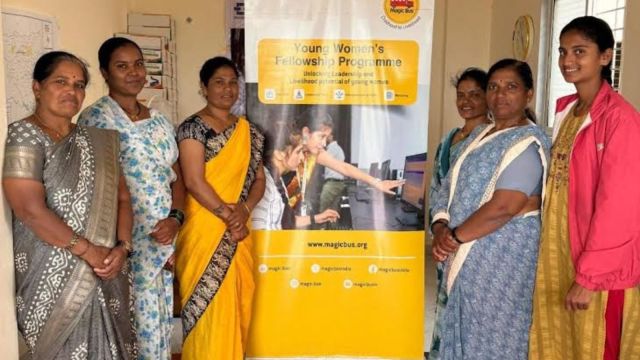 हिवरे गाव महिला उद्योजक