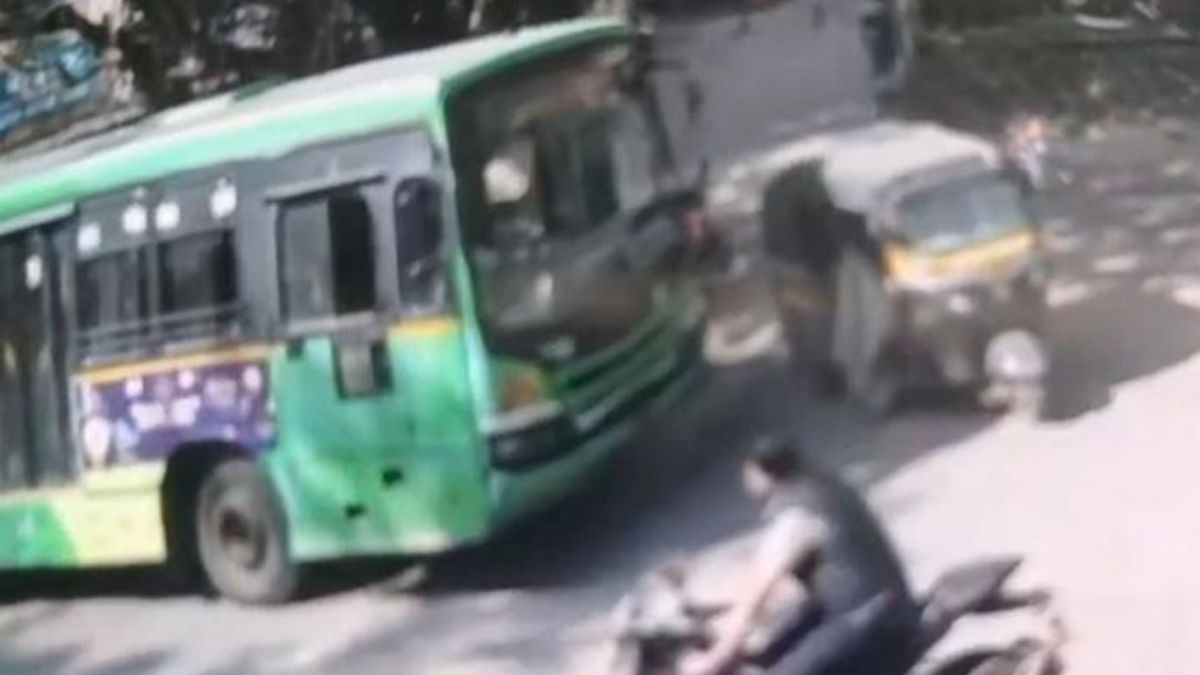 पीएमपीएमएल बस