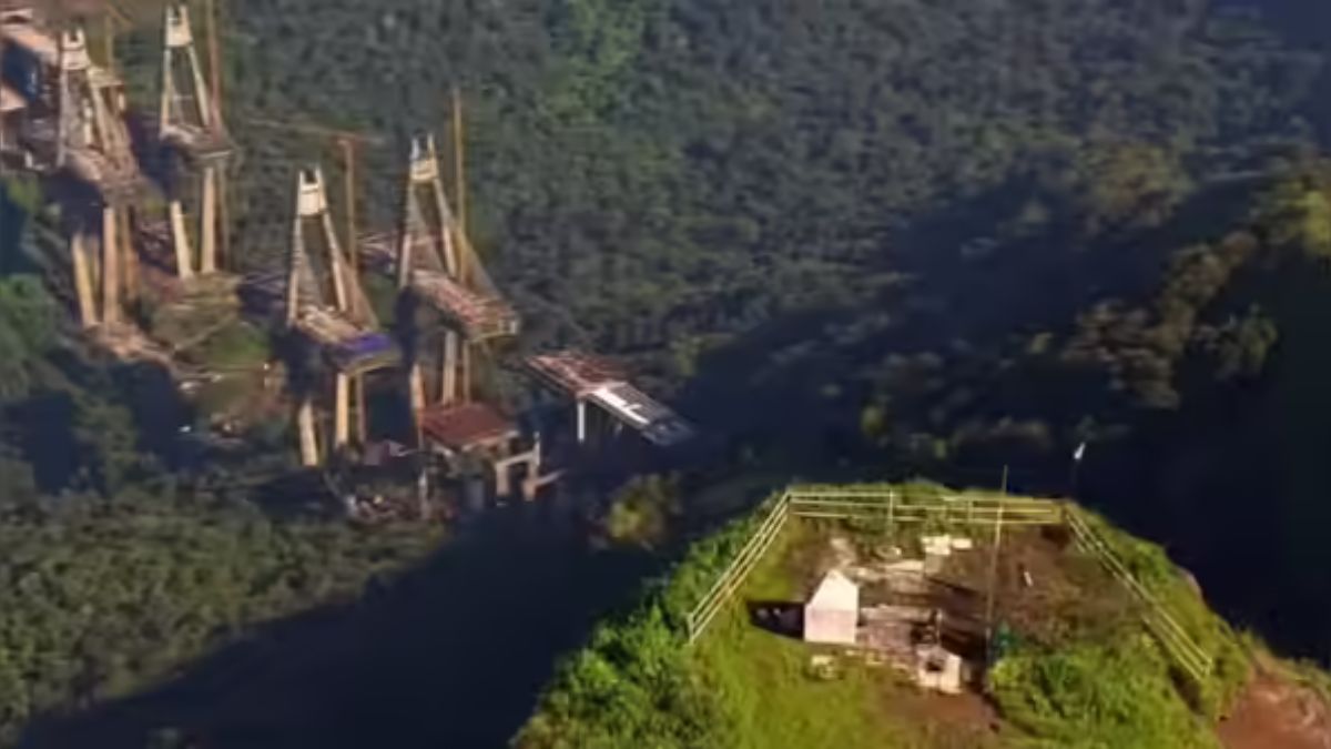 मुंबई-पुणे एक्सप्रेसवे ब्रिज