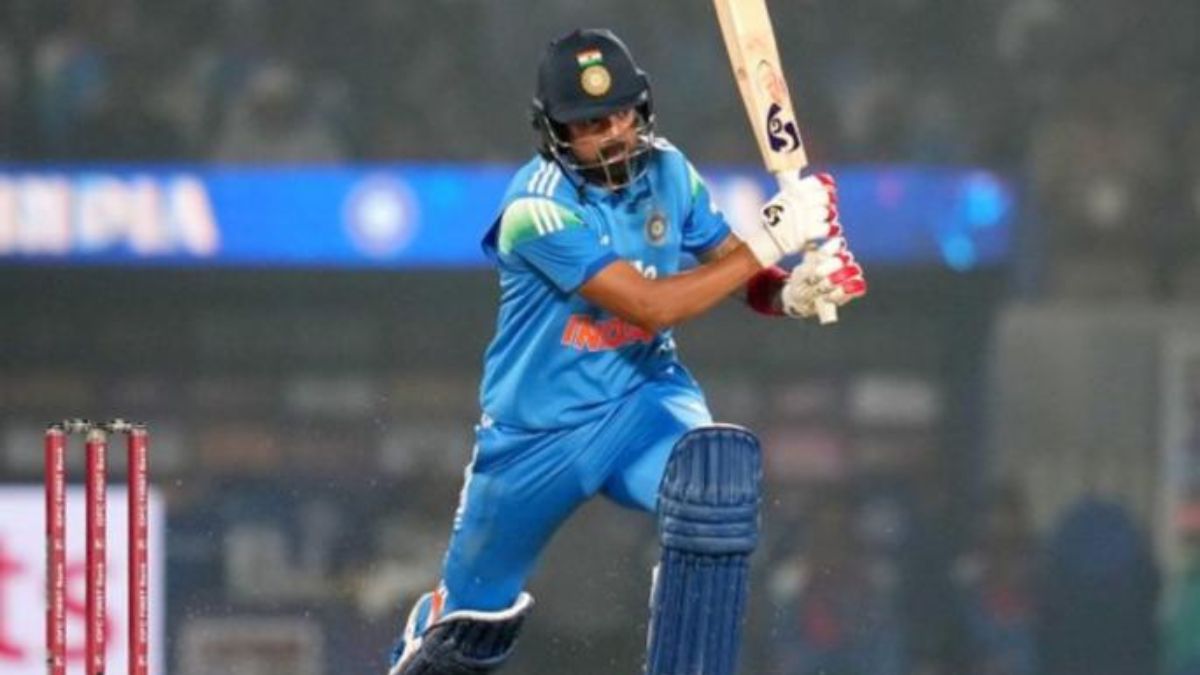 भारत विरुद्ध न्यूझीलंड १ली वनडे: विराट कोहलीचे झुंजार ९३ अन् केएल राहुलची फिनिशिंग टच; भारताचा थरारक विजय 1 भारत विरुद्ध न्यूझीलंड